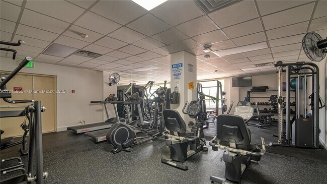Building Photo - 3500 Galt Ocean Dr