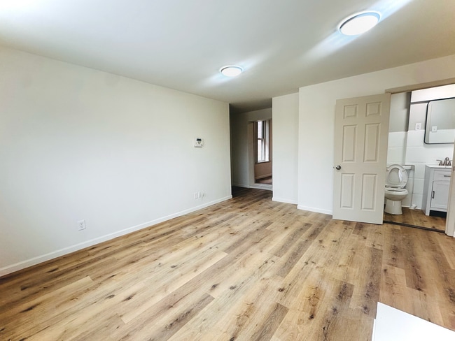 Building Photo - 4325 MorganFord Rd