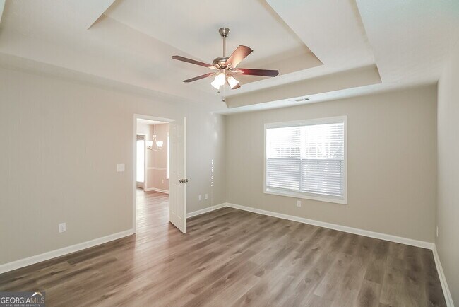 Building Photo - 1530 Range Heights Terrace