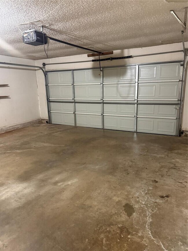 Building Photo - 1309 Summerton Pl