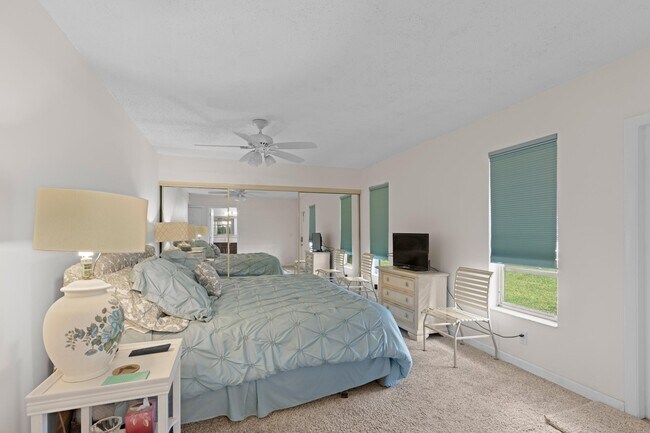 Building Photo - 14609 Canalview Dr