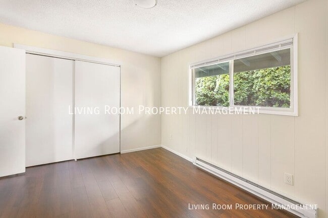 Building Photo - 6232 NE 7th Ave