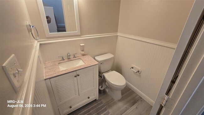 Building Photo - 7239 Foxbrook Dr