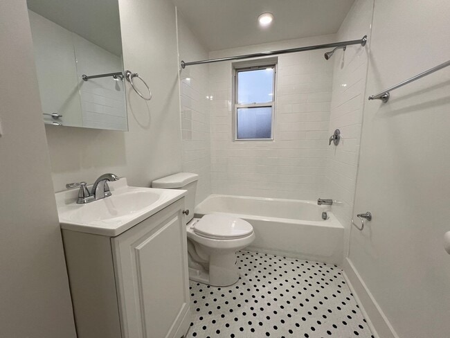 Building Photo - Available August 1, 2026; Lease will end July 27,  2027