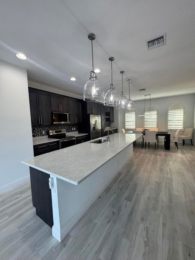 Building Photo - 615 Windward Cir