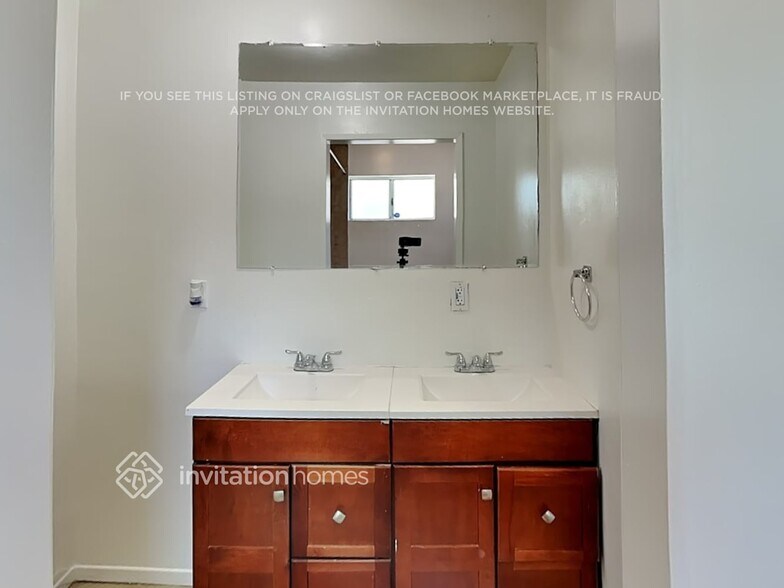 Building Photo - 18637 Covello St