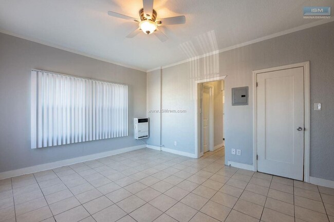 Building Photo - 43rd Place Apartments