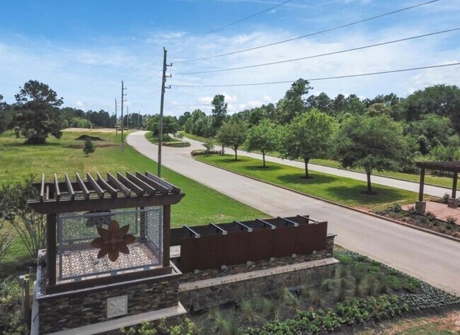 Building Photo - 236 Rustic Ridge Cir