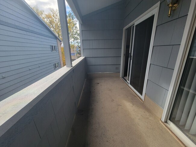 Building Photo - Fresh Boulder 1 Bedroom Condo for Rent with Pool, Tennis and Fitness Center in Hunter Creek