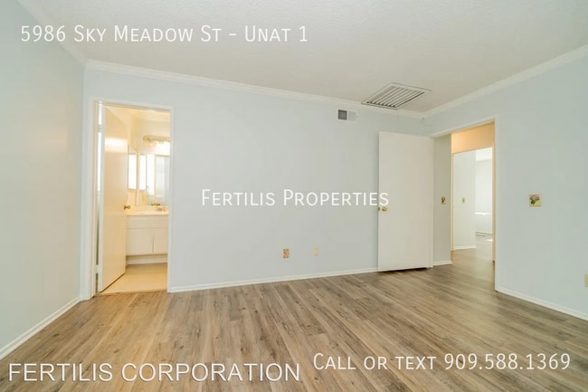 Building Photo - 5986 Sky Meadow St