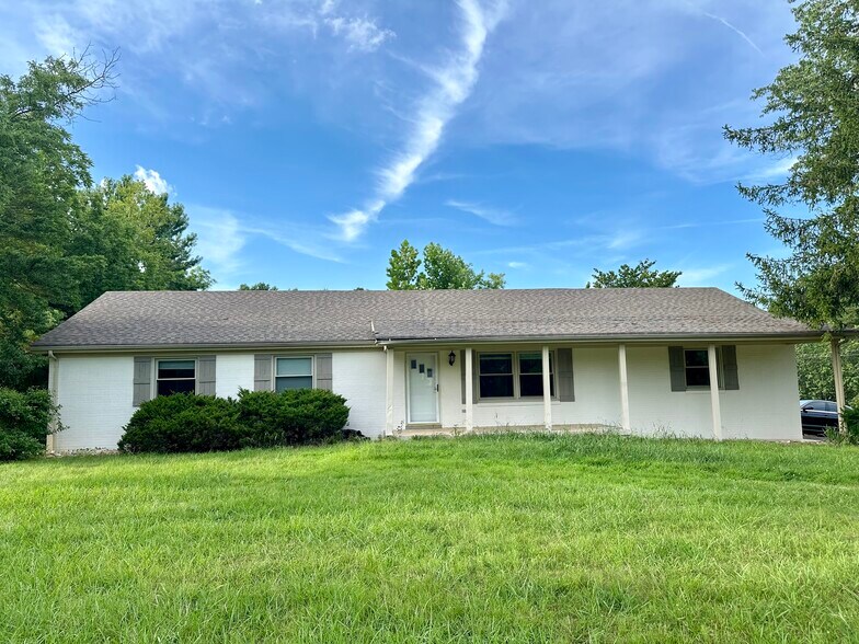 92 Kenway - 92 Kenway St
