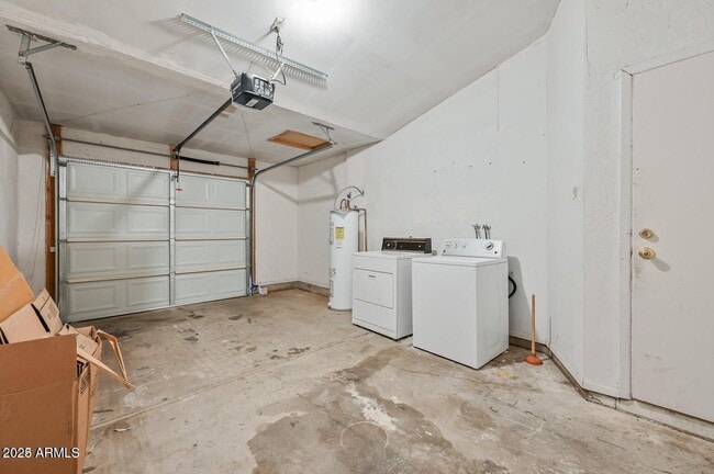 Building Photo - 2906 E Impala Ave