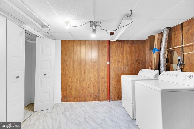 Building Photo - 5547 Cabat Lake Ct