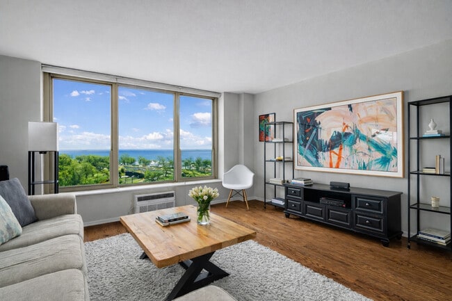 Building Photo - 1550 N Lake Shore Dr