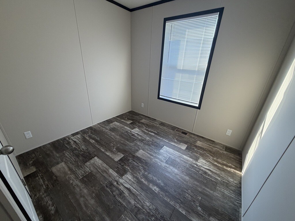 Building Photo - 38030 Pardo Dr