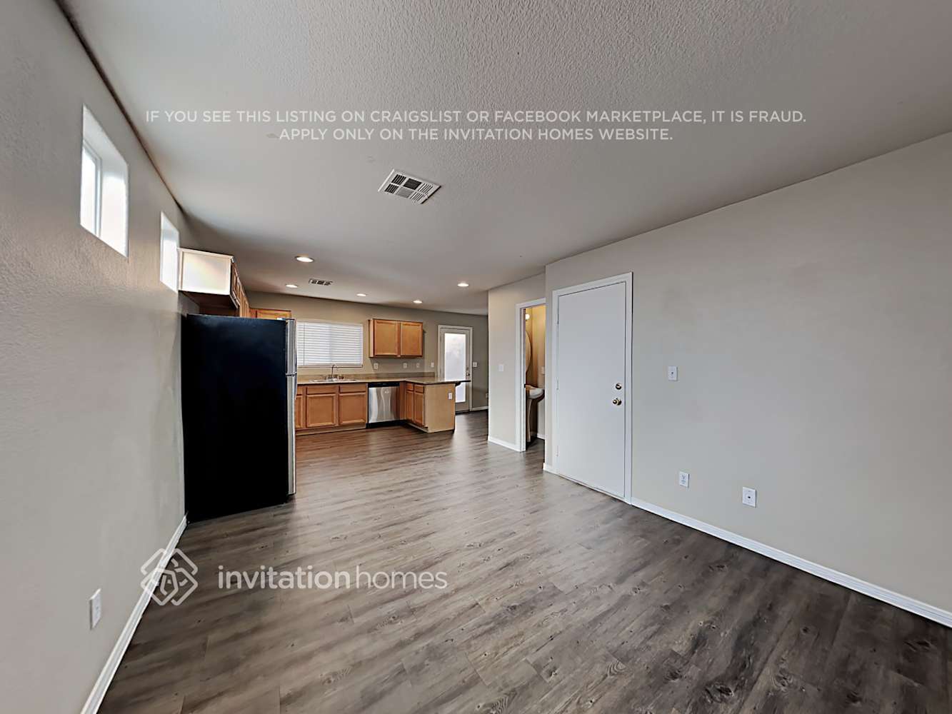 Building Photo - 5213 Los Pinos St