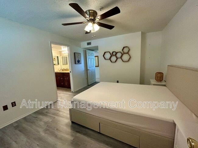 Building Photo - 2400 Feather Sound Dr