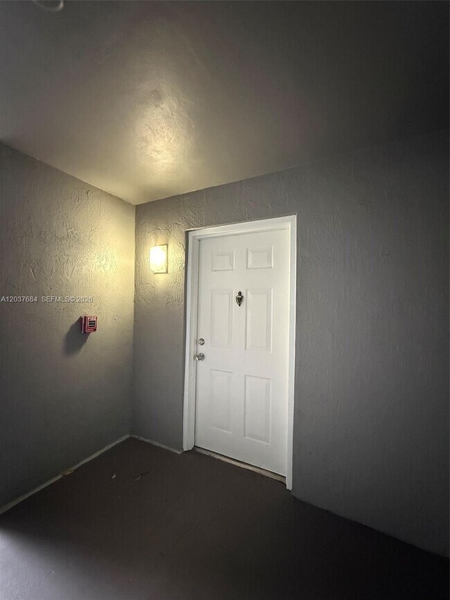 Building Photo - 711 SW 111th Way