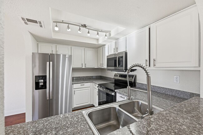 Building Photo - Status: Accepting Applications