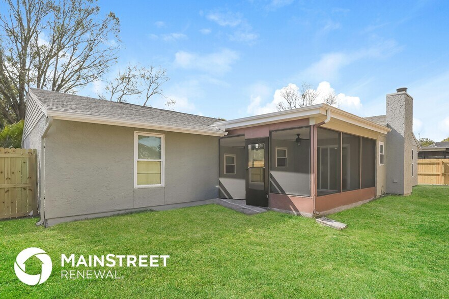 Building Photo - 7829 Glencoe Dr