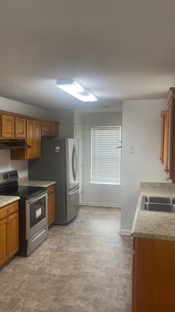 Building Photo - 405 Dunmurry Pl