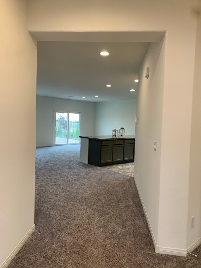 Building Photo - 5745 E La Campana Dr
