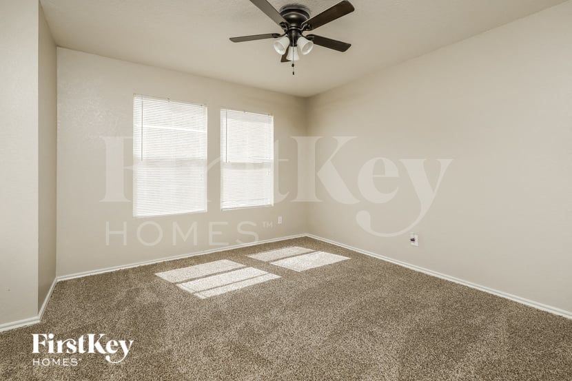 Building Photo - 4522 Safe Hbr