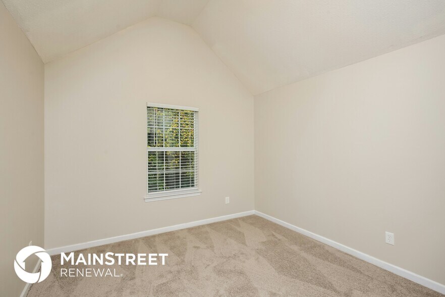 Building Photo - 5875 Sunflower Ct