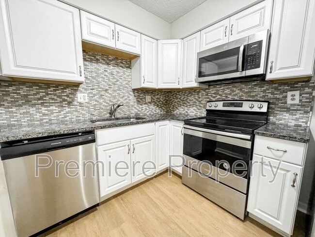 Building Photo - 11103 NW Player Dr