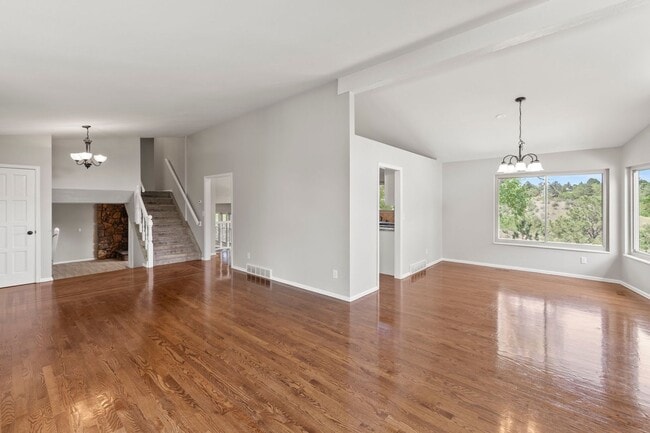 Building Photo - REMODELED ROCKRIMMON RETREAT | 4BD + OFFICE - Security Deposit Waiver Available