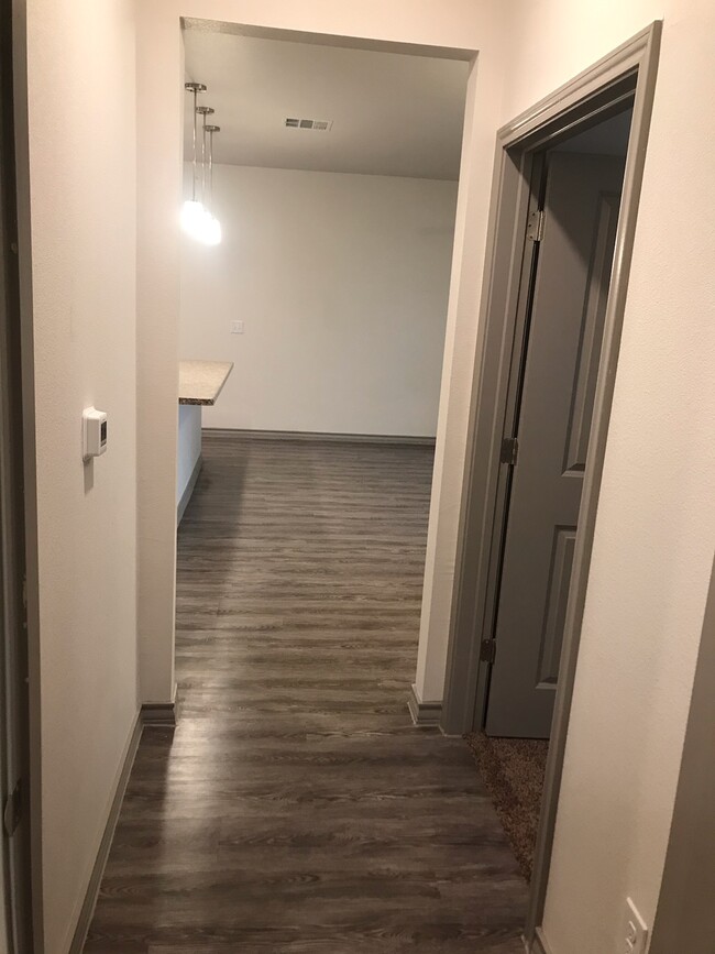 1BR - Lockhart Springs