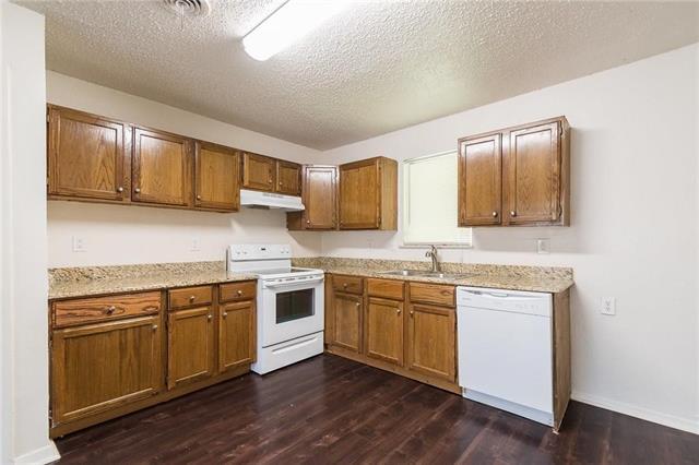 Building Photo - 2045 Avis Cir