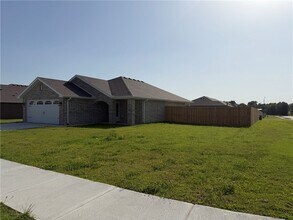 Building Photo - 3708 N Wiley Dr