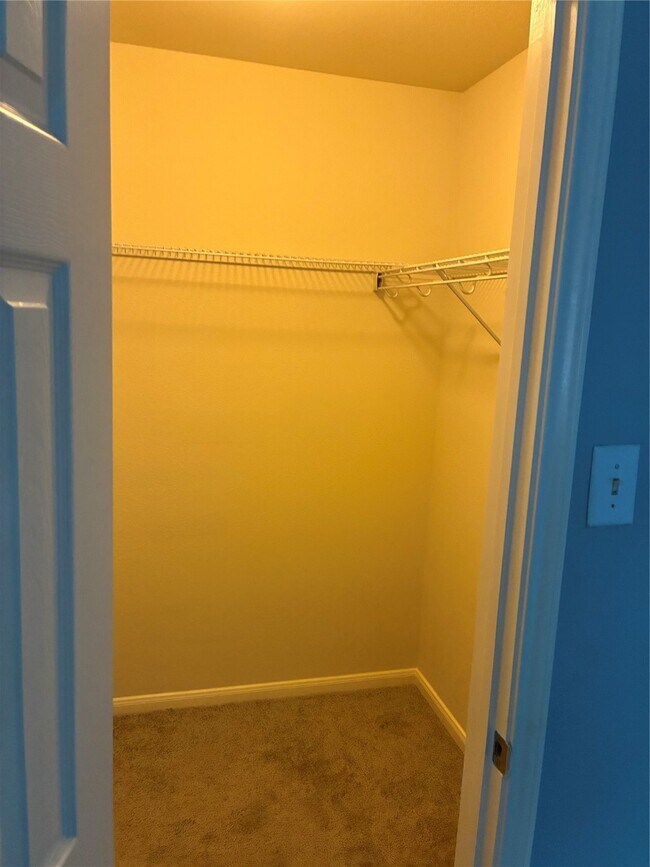 Building Photo - 9126 Kendale Dr