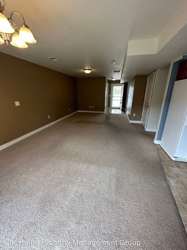 Building Photo - 3 br, 3 bath House - 4741 Harmon Ave