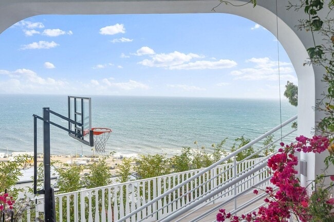 Building Photo - 17440 Revello Dr