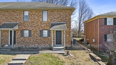 Building Photo - 1649 Foxhaven Dr