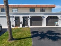 Building Photo - 35 N Ocean Palm Villas