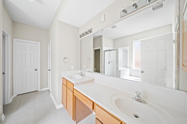 Building Photo - 18907 Dural Dr