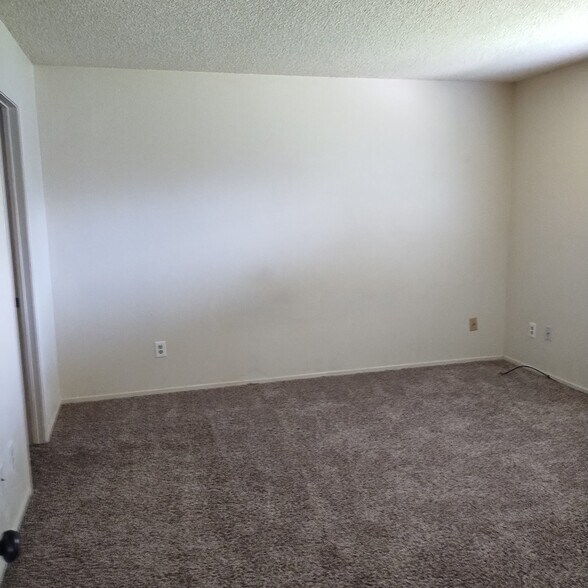 Building Photo - 3524 Sedona Way