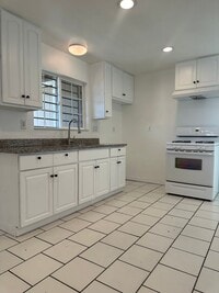 Building Photo - Conveniently Located Home in Modesto