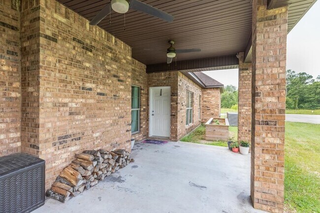 Building Photo - 6805 Aquarius