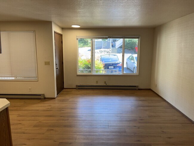 Interior Photo - Viking Suites