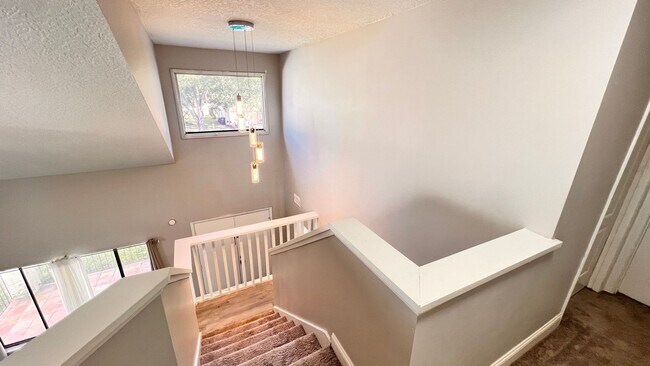 Building Photo - Charming Orlando Retreat – 3BR, 2BA Single-Family Home! WASHER & DRYER INCLUDED!