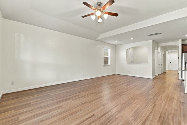 Building Photo - 24250 Prairie Glen Ln