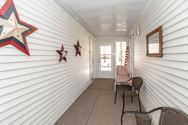 Building Photo - 2361 Peavine Cir