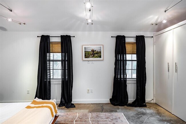 Building Photo - 1504 Treadwell St