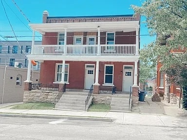 Building Photo - Olive Duplex