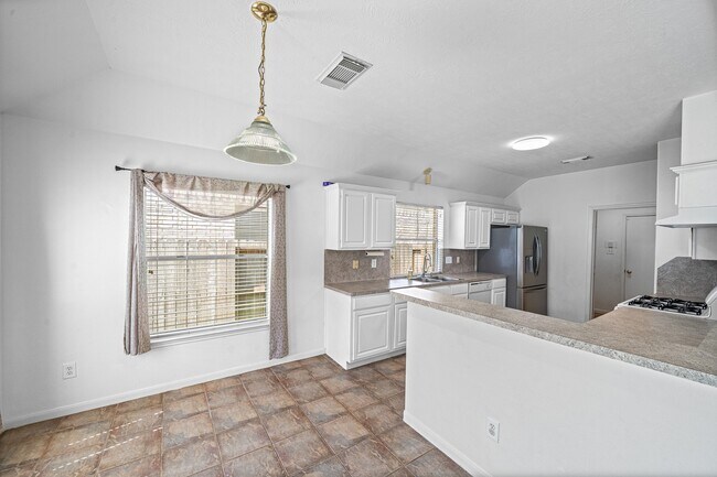Building Photo - 12918 Stratford Mill Ln