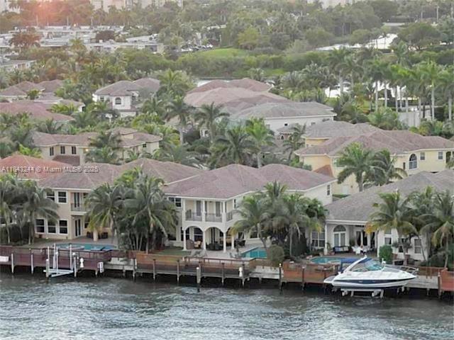 Building Photo - 2101 S Ocean Dr